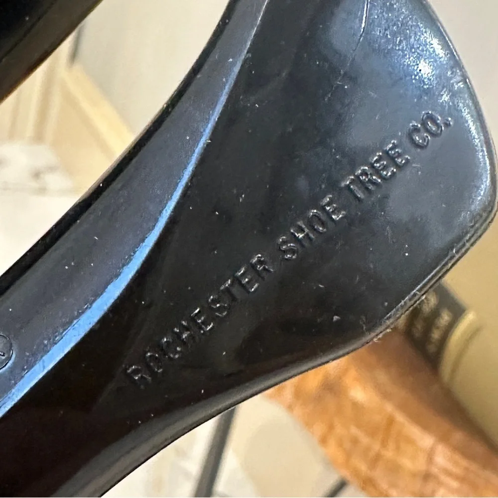 Rochester Shoe Tree Co Travel Shoe Trees Pair Vintage Made USA Wooden Inserts